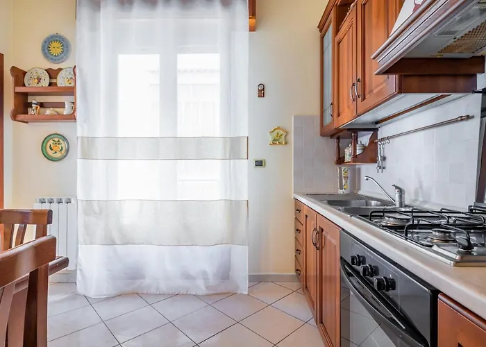 Guesthost - Roomy Flat Near The Sea Lägenhet Giardini Naxos