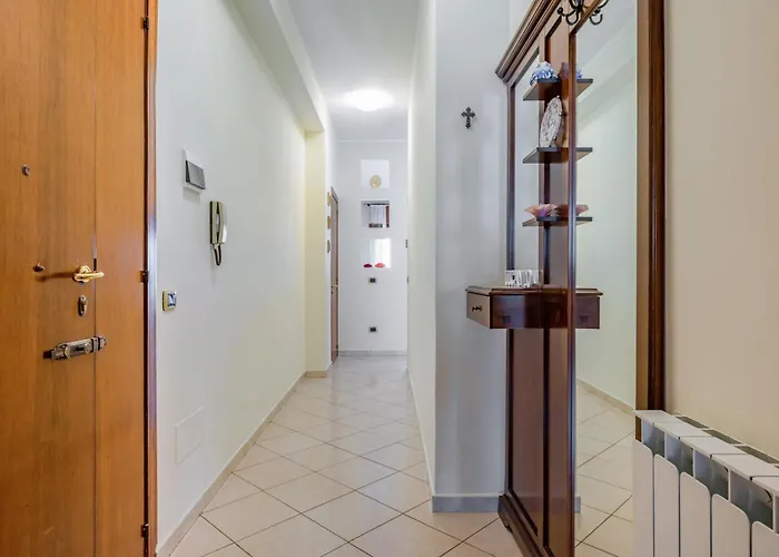 Guesthost - Roomy Flat Near The Sea Giardini Naxos