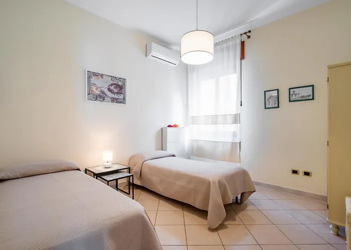Guesthost - Roomy Flat Near The Sea * Giardini Naxos