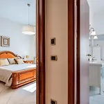 Guesthost - Roomy Flat Near The Sea Giardini-Naxos