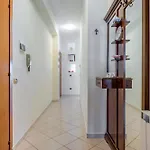 Guesthost - Roomy Flat Near The Sea Giardini-Naxos